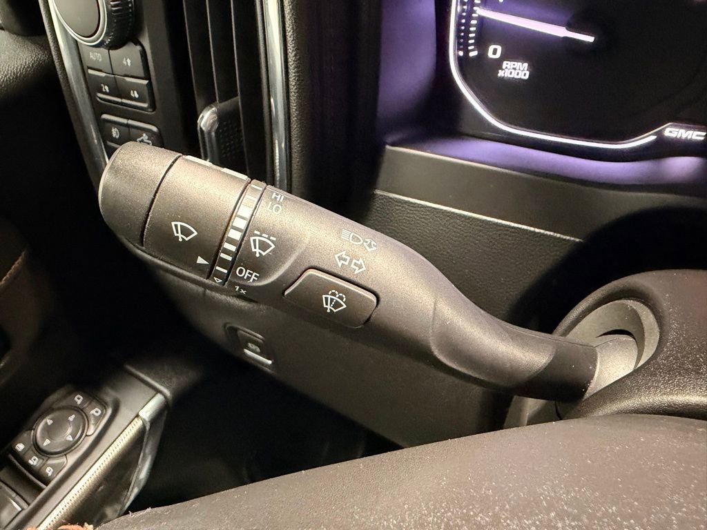 Used 2023 GMC Sierra 2500 AT4 w/ AT4 Premium Plus Package AWD/4WD image 36