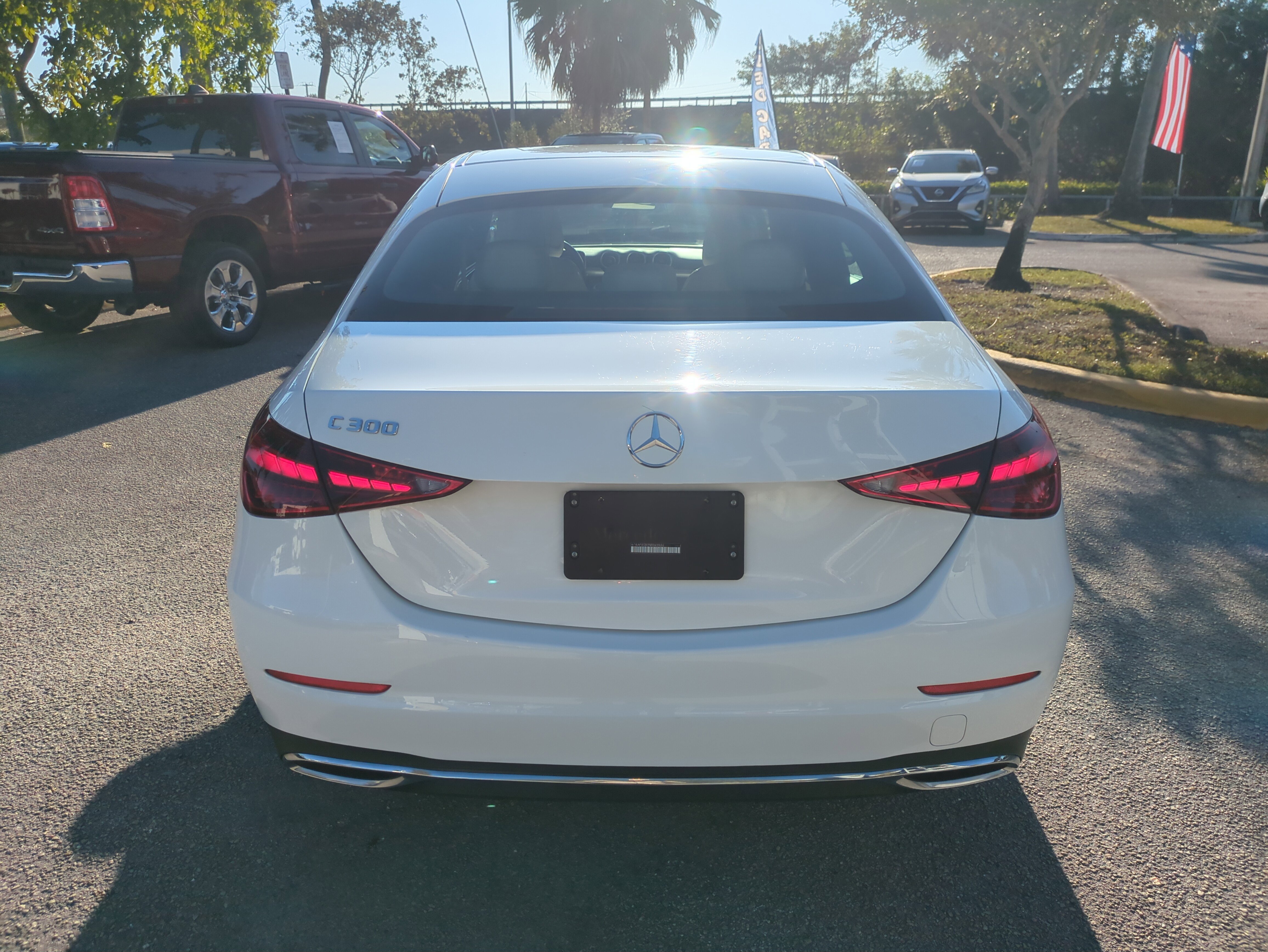 Used 2022 Mercedes-Benz C 300 Sedan image 6