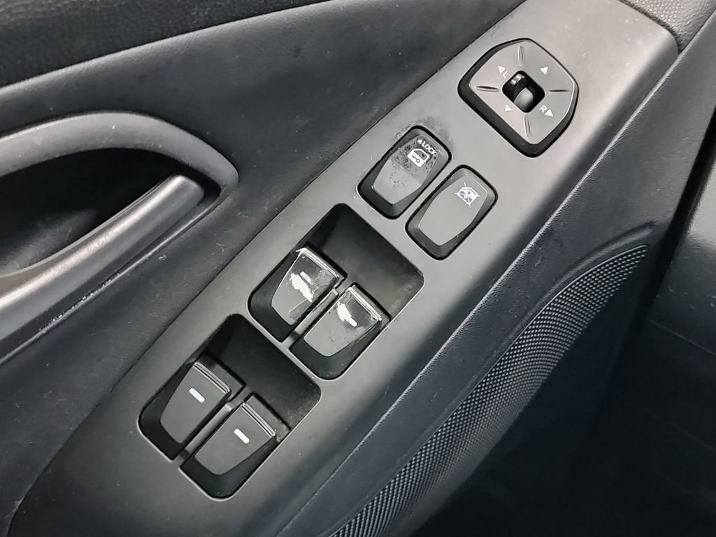 Used 2015 Hyundai Tucson Limited w/ Option Group 03 image 21