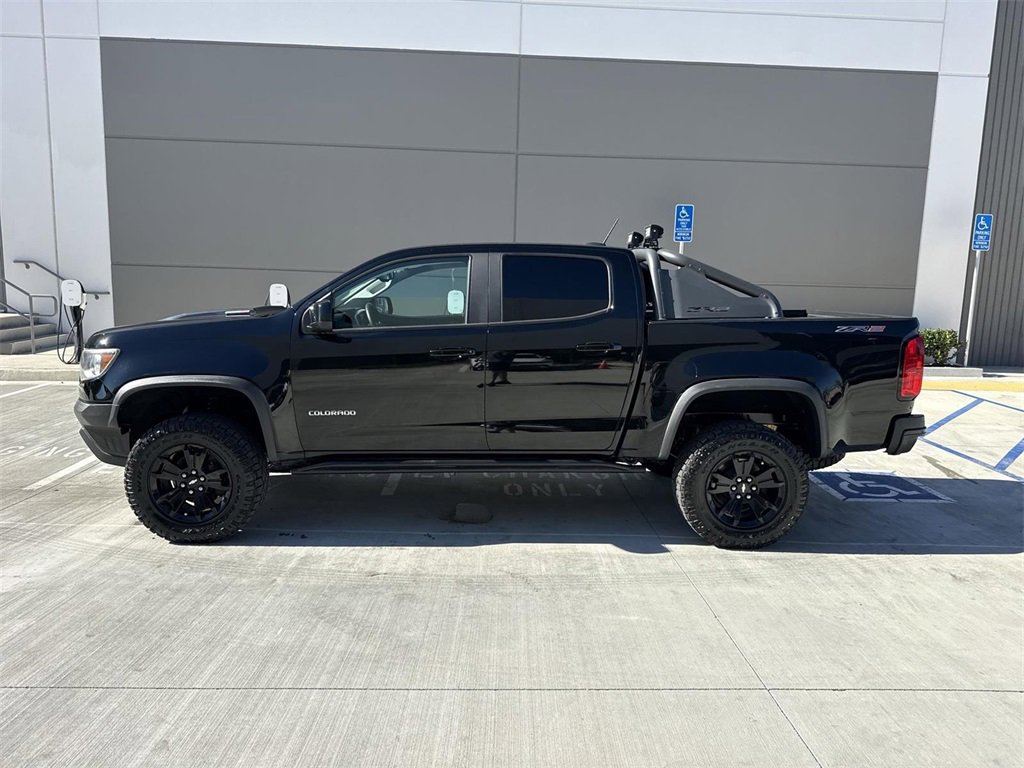 Used 2019 Chevrolet Colorado ZR2 w/ ZR2 Midnight Special Edition image 6