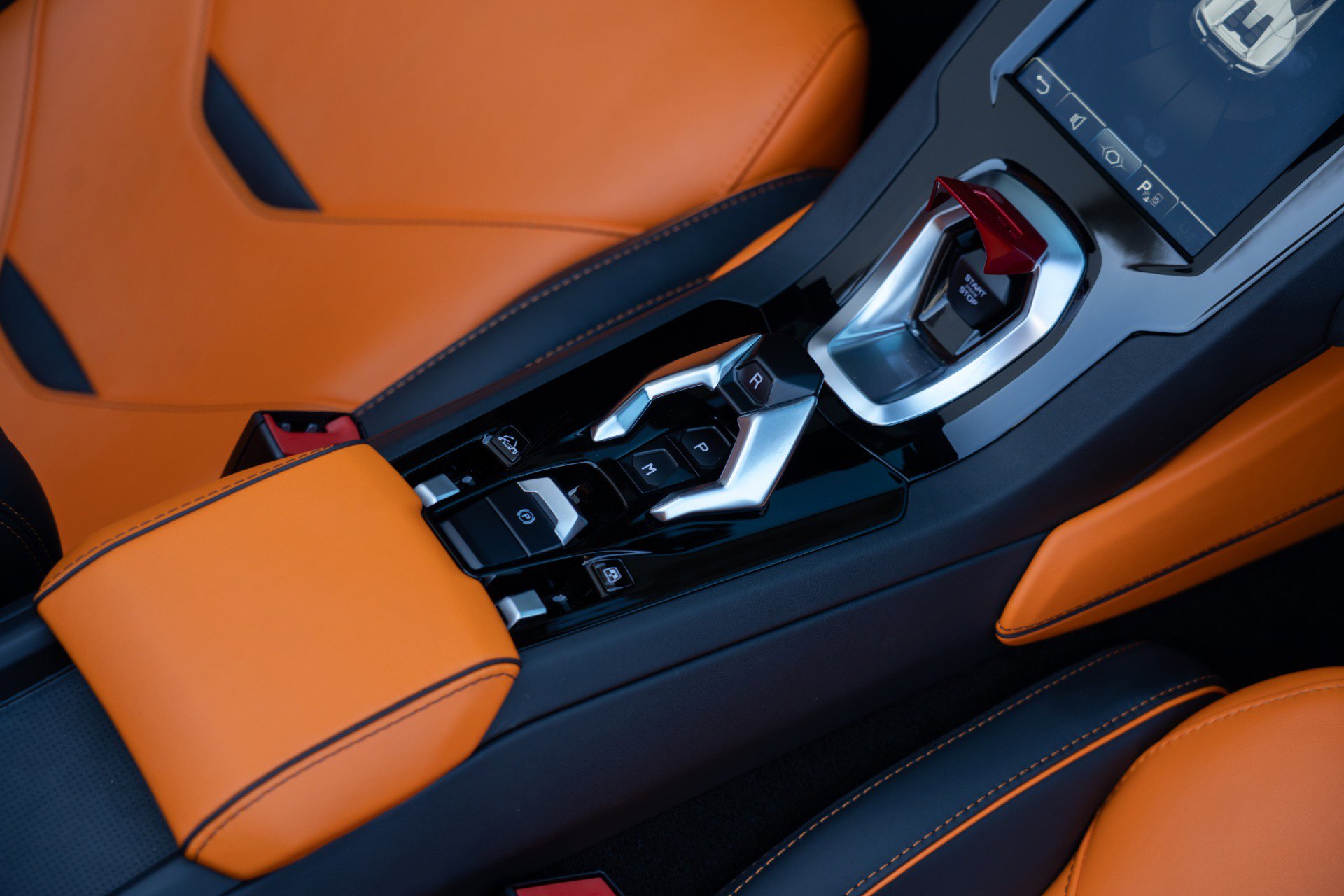 Used 2024 Lamborghini Huracan EVO image 34