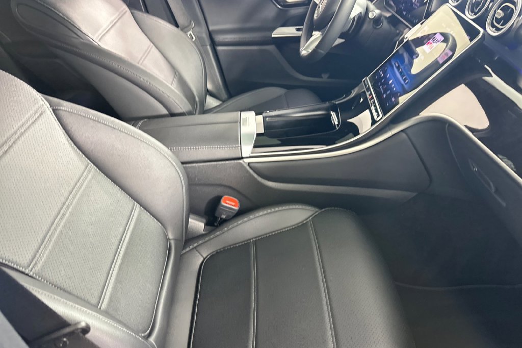 Certified 2026 Mercedes-Benz GLC 300 image 18