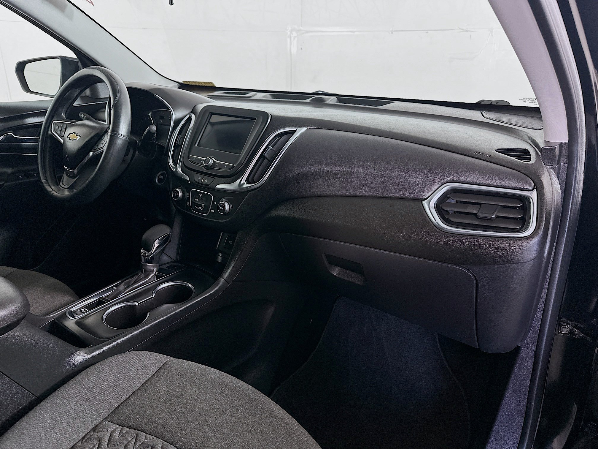 Used 2023 Chevrolet Equinox LT AWD/4WD image 26