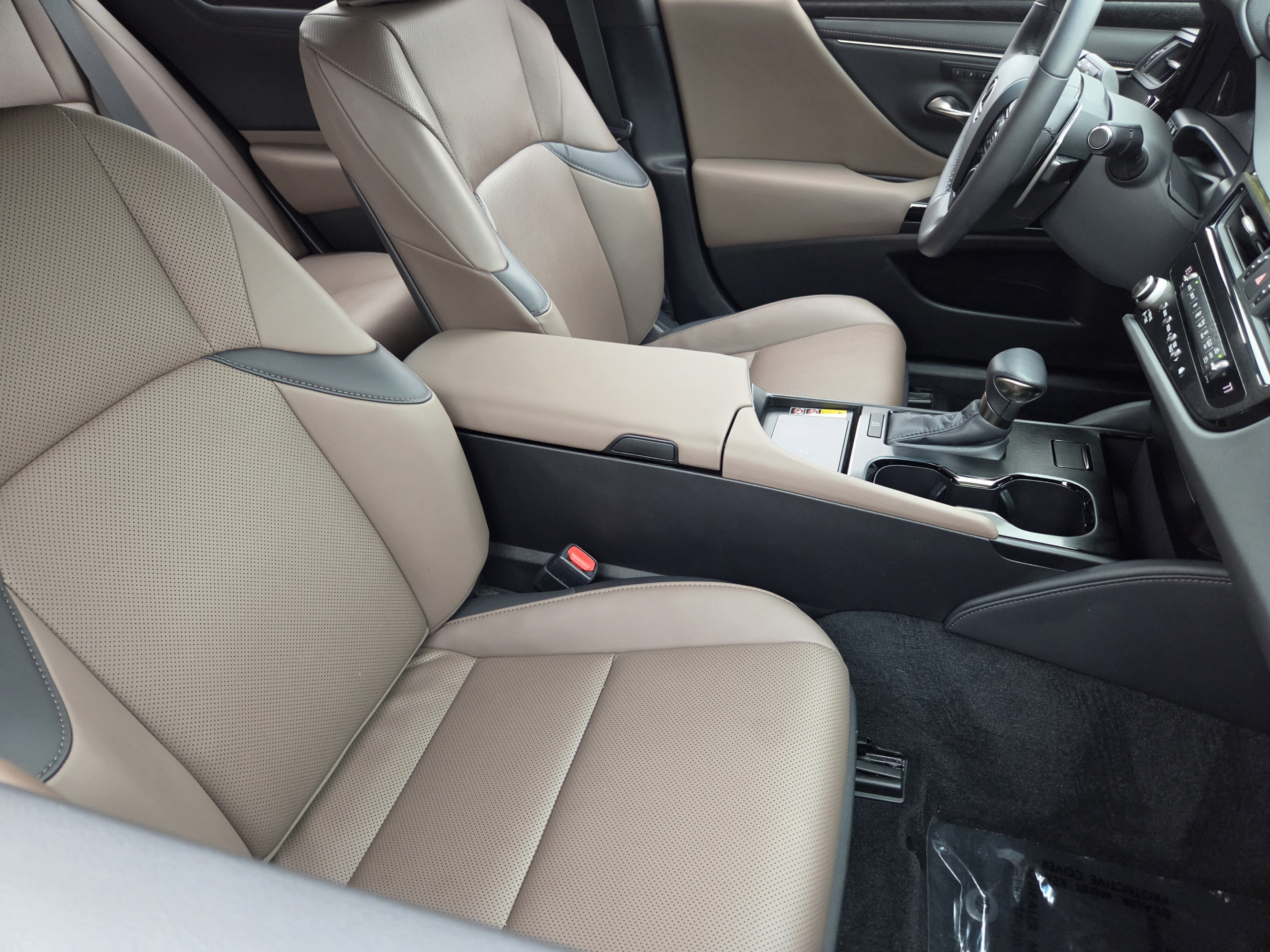 Used 2023 Lexus ES 350 w/ Premium Package FWD image 6