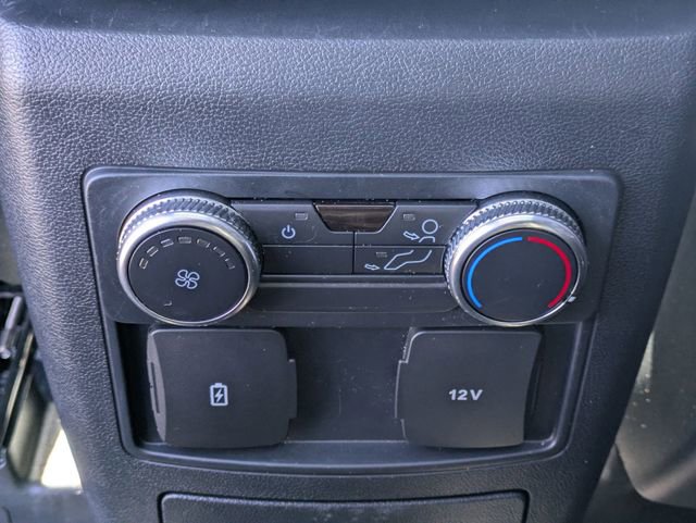 Used 2022 Ford Explorer XLT w/ Equipment Group 202A image 32