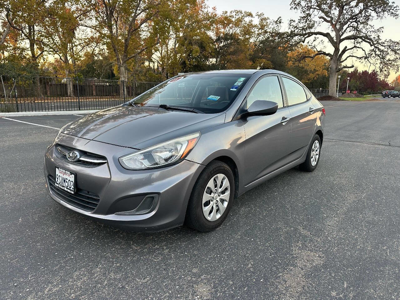 Used 2015 Hyundai Accent GLS image 3