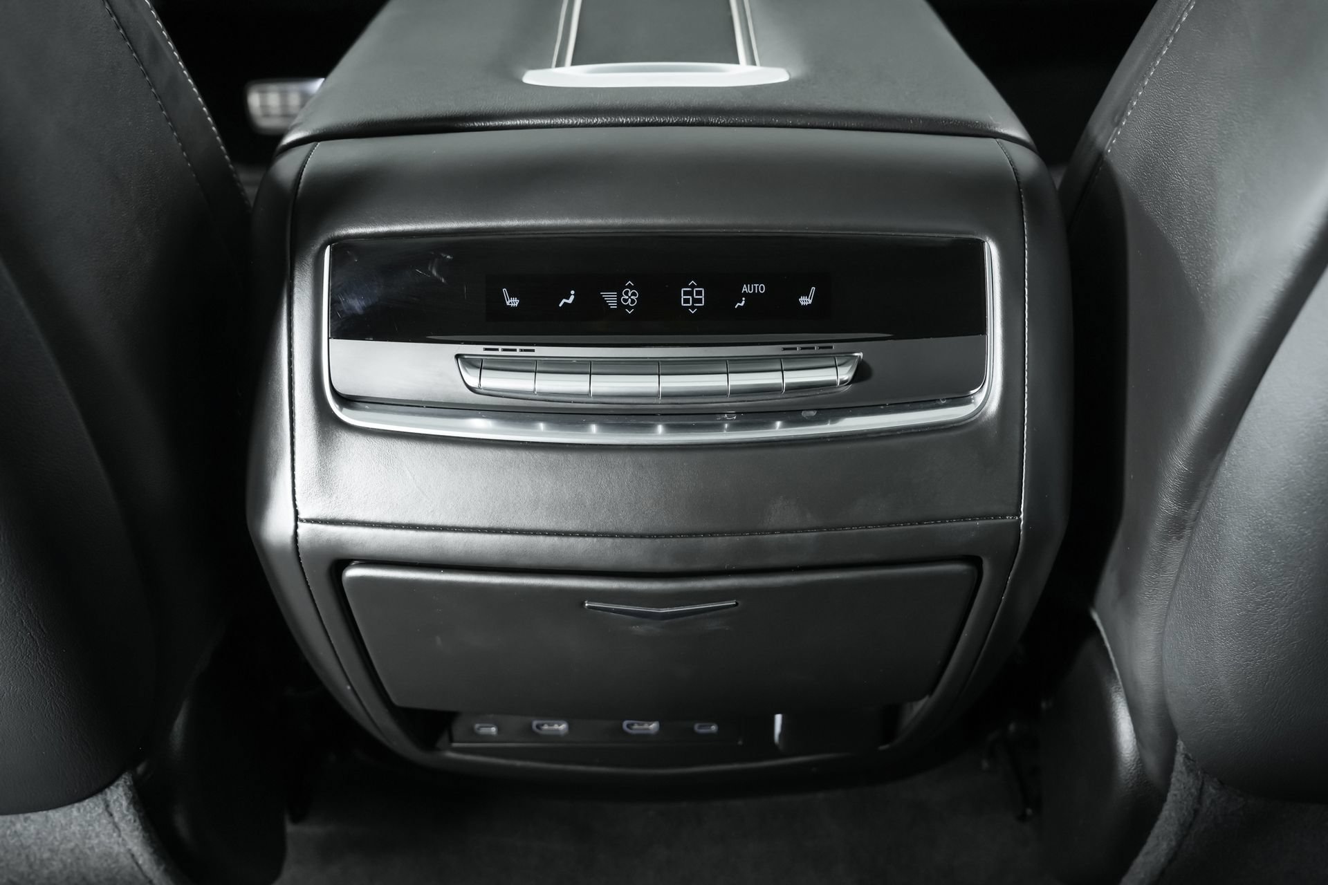 Used 2025 Cadillac Escalade V w/ LPO, Floor Liner Package AWD/4WD image 47