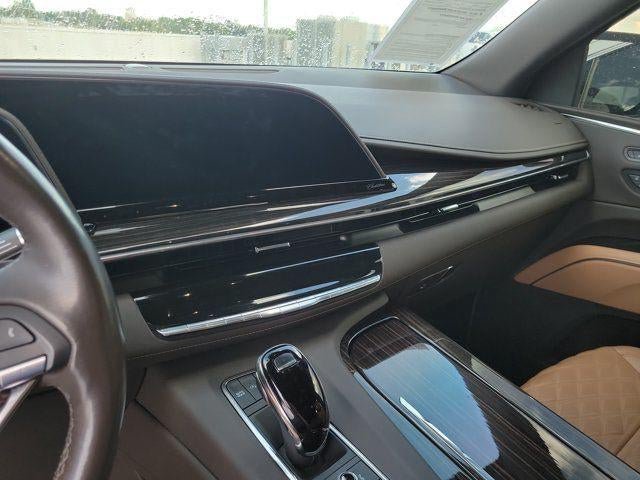 Certified 2023 Cadillac Escalade Premium Luxury RWD image 10