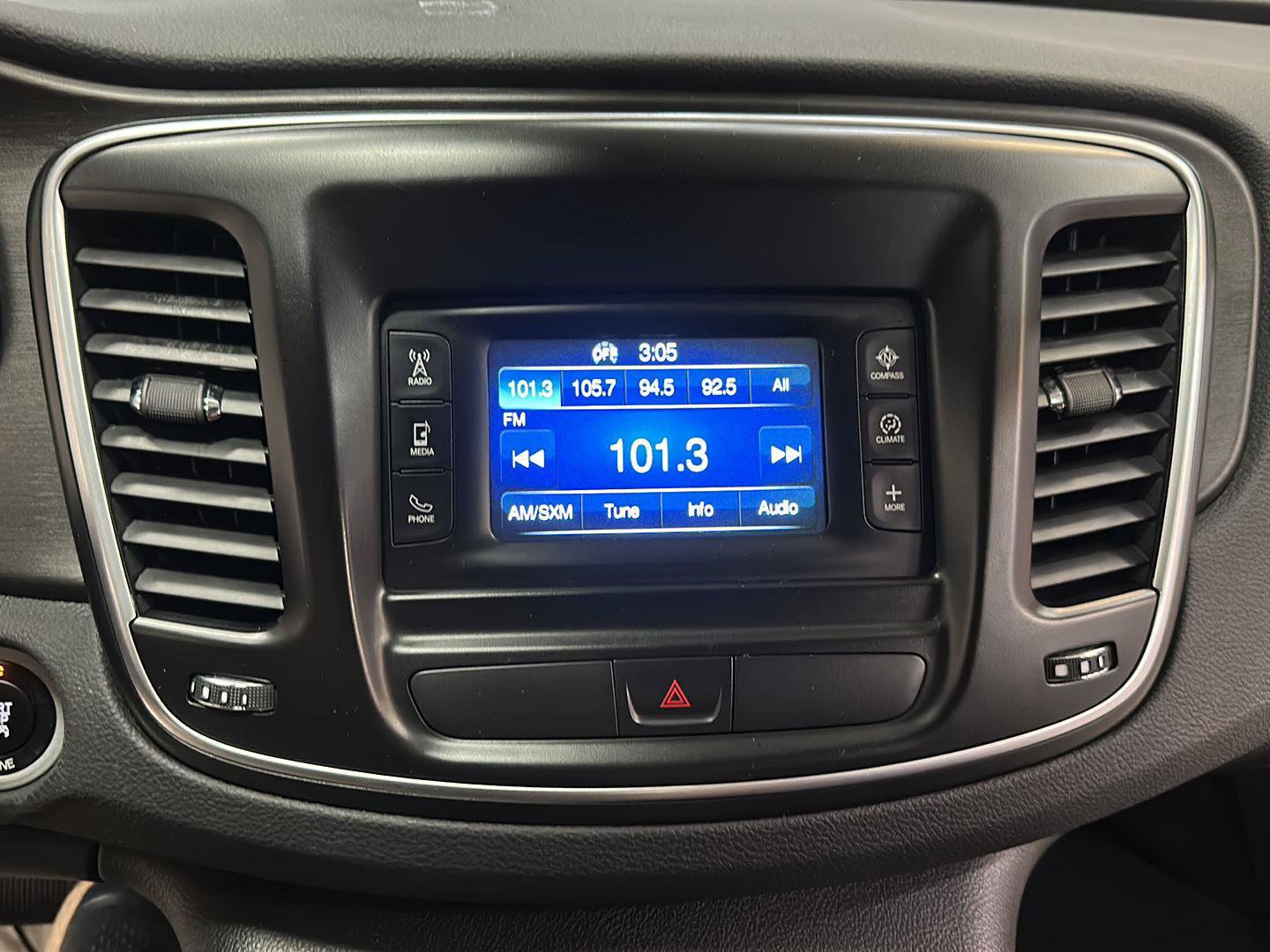 Used 2016 Chrysler 200 Limited w/ Convenience Group FWD image 19