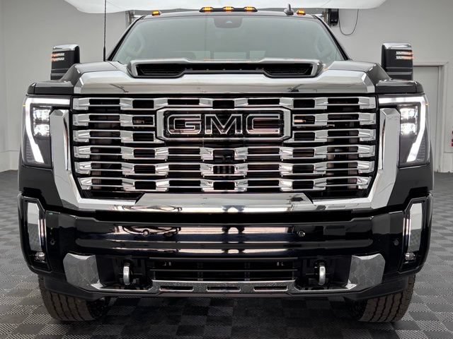 New 2026 GMC Sierra 2500 Denali w/ Denali Reserve Package AWD/4WD image 16