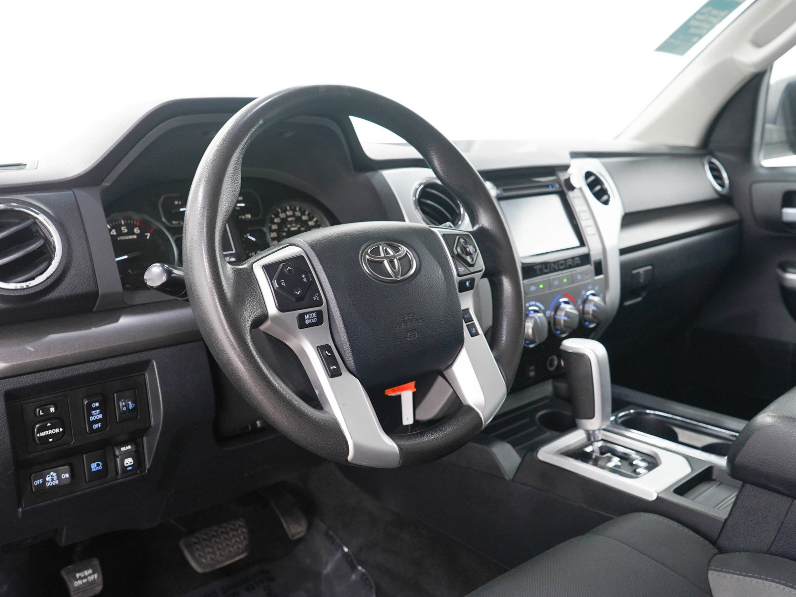 Used 2019 Toyota Tundra SR5 AWD/4WD image 24