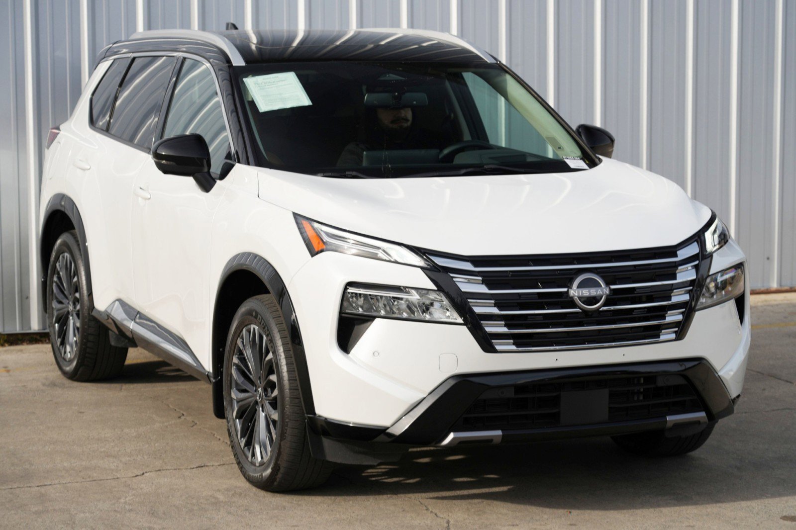 Used 2024 Nissan Rogue Platinum w/ Platinum Premium Package FWD image 53