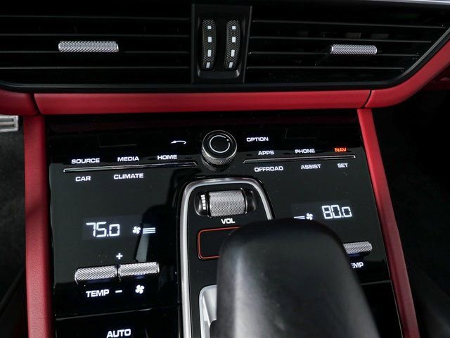 Certified 2022 Porsche Cayenne Turbo image 12