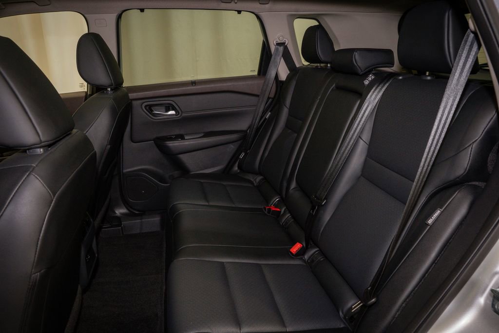 Certified 2023 Nissan Rogue SV w/ SV Premium B Package image 9