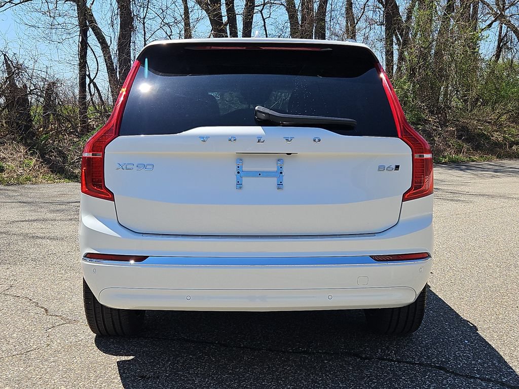 Used 2025 Volvo XC90 B6 Plus w/ Protection Package Premier AWD/4WD image 6