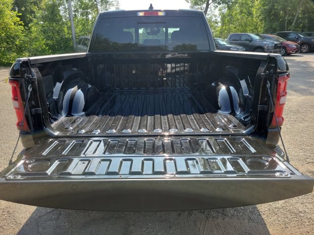 New 2026 RAM 1500 Big Horn AWD/4WD image 9