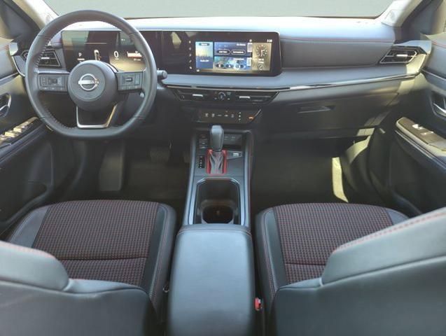 Certified 2025 Nissan Kicks SR FWD image 18