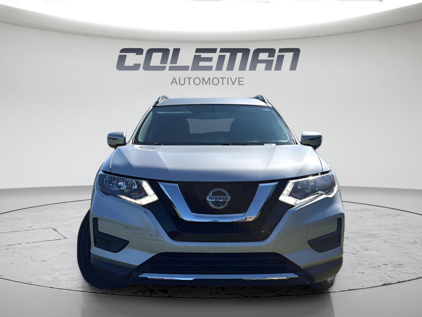 Used 2018 Nissan Rogue SV image 6