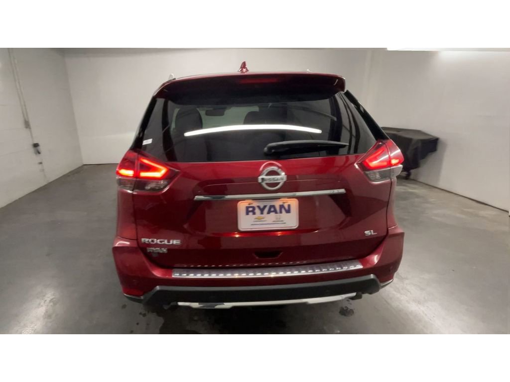 Used 2019 Nissan Rogue SL w/ Premium Package image 7
