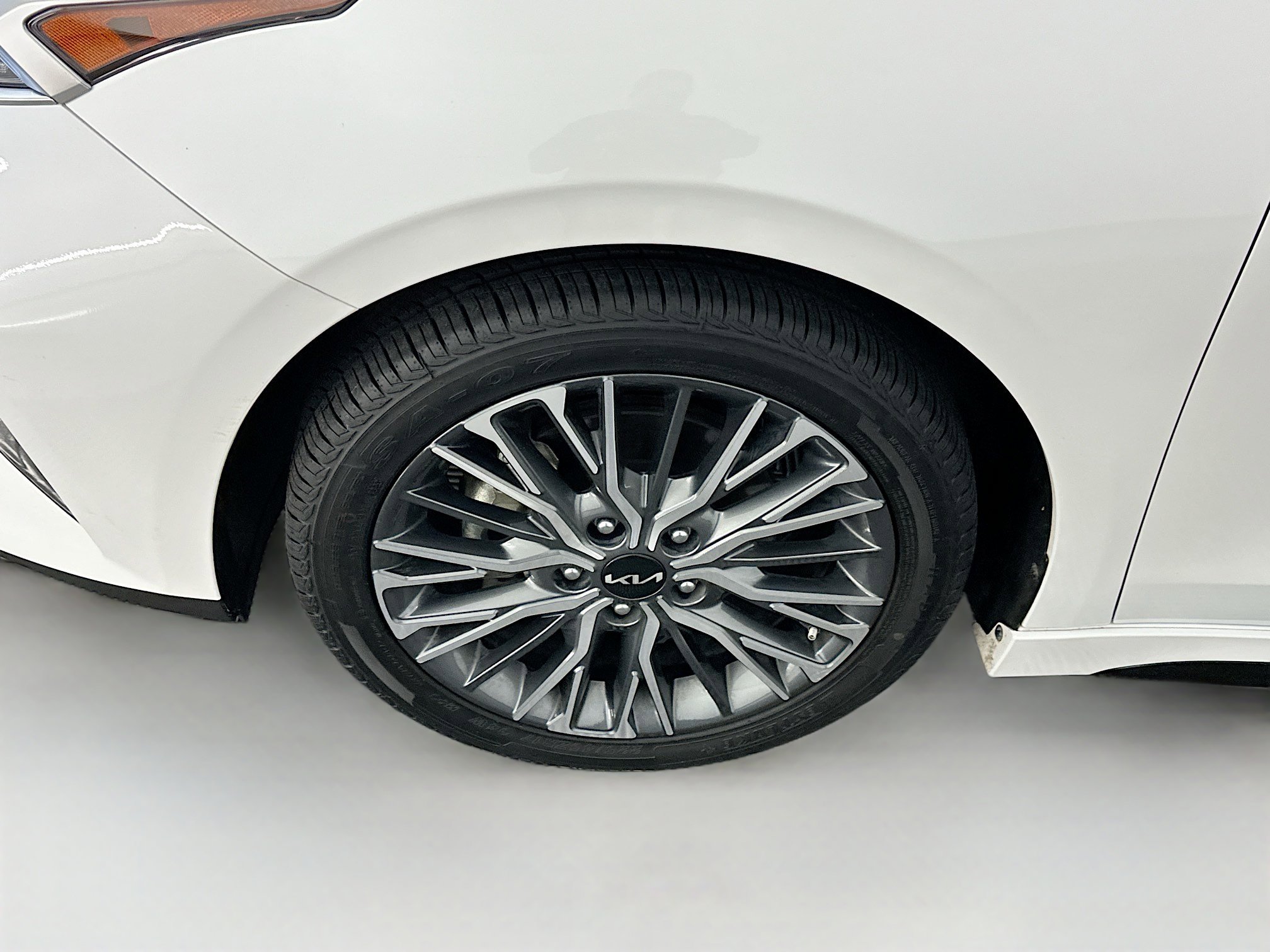 Used 2022 Kia Forte GT-Line image 11