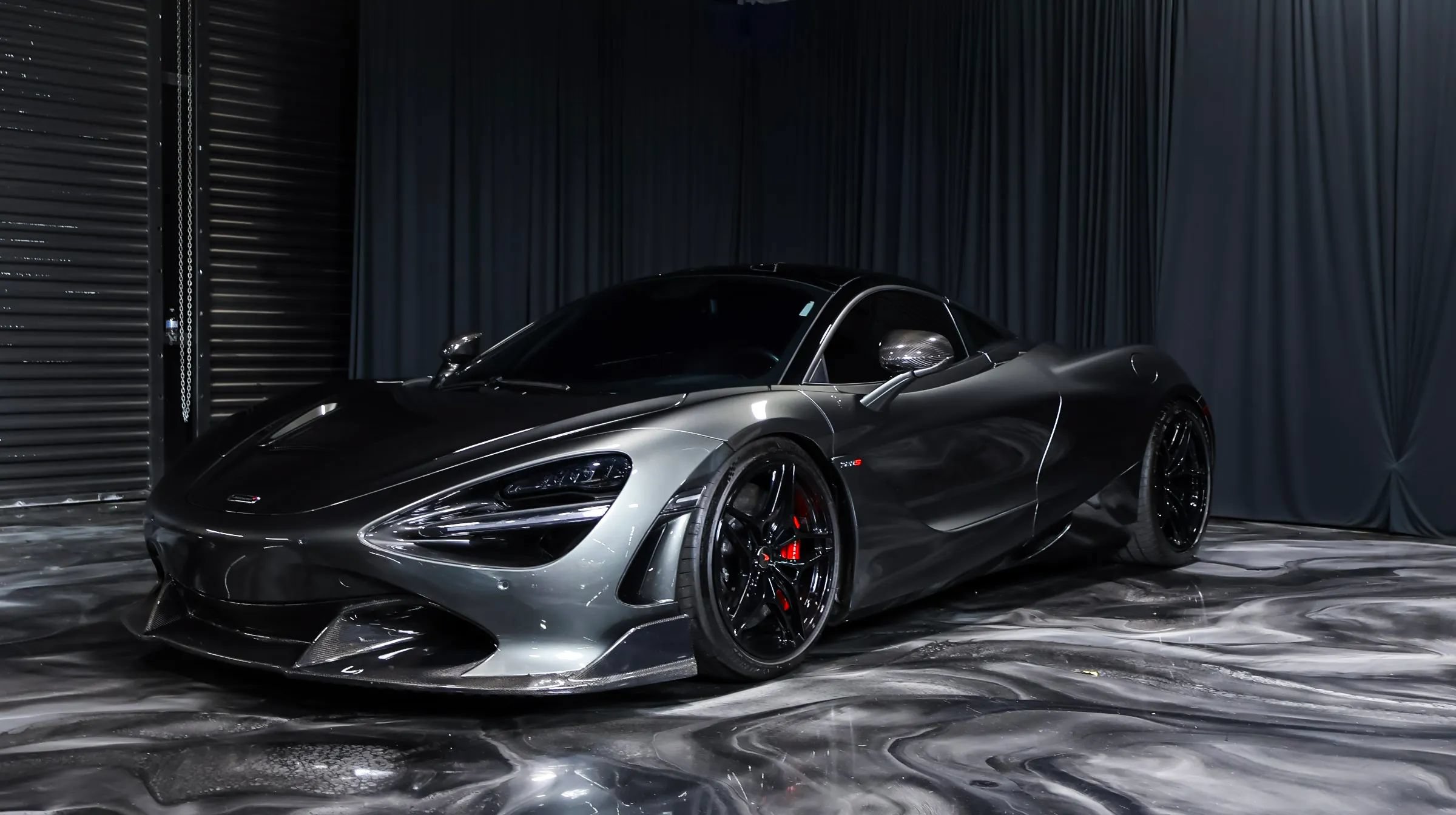 Used 2018 McLaren 720S Luxury RWD image 11