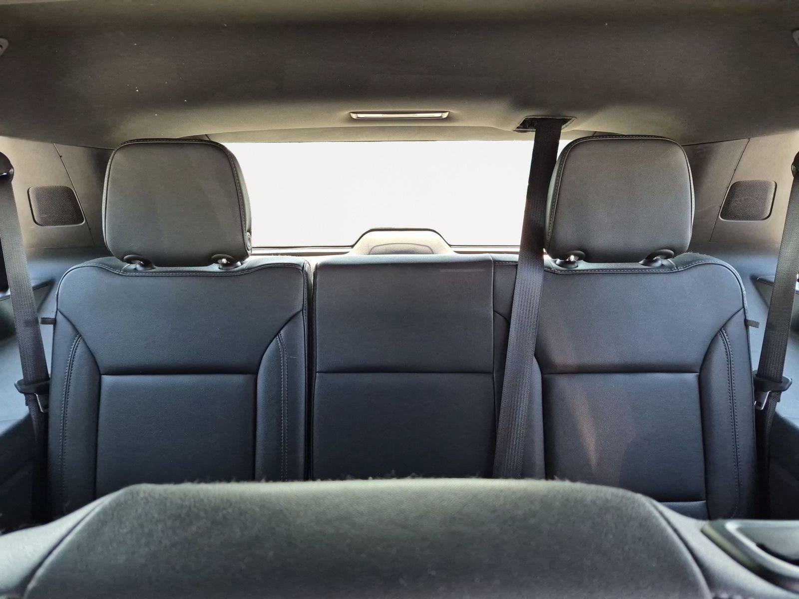 Used 2022 Chevrolet Tahoe LT w/ Luxury Package AWD/4WD image 11