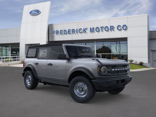 New 2025 Ford Bronco 4-Door image 7