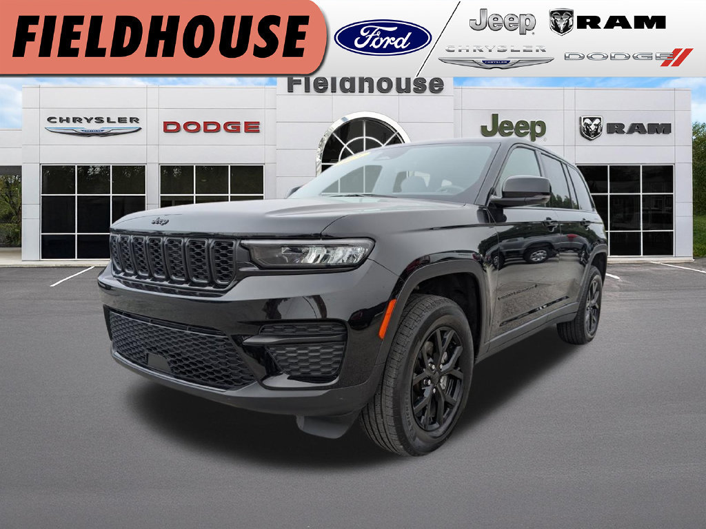 Used 2025 Jeep Grand Cherokee Altitude AWD/4WD image 1