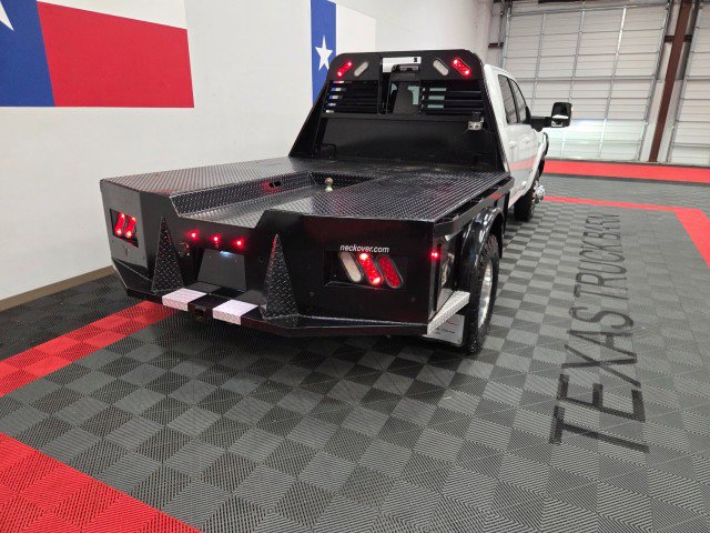 Used 2024 RAM 3500 Limited w/ Safety Group image 27