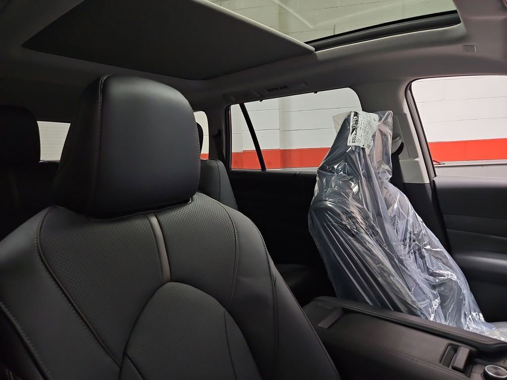 New 2026 Toyota Grand Highlander Platinum image 29