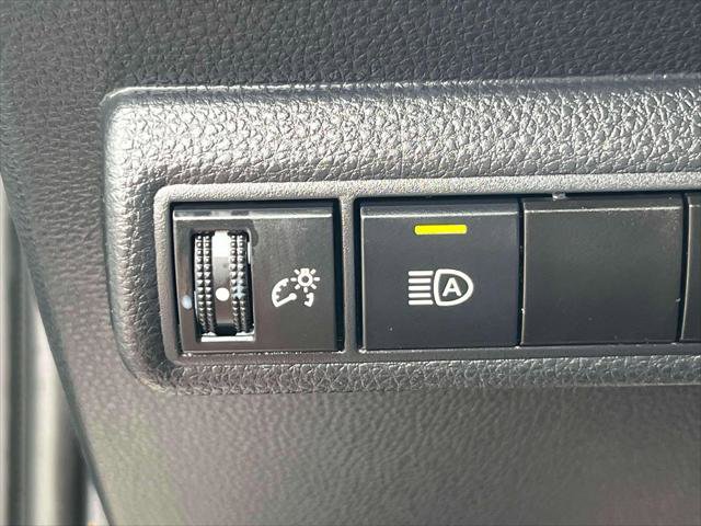 Certified 2024 Toyota Corolla SE image 22