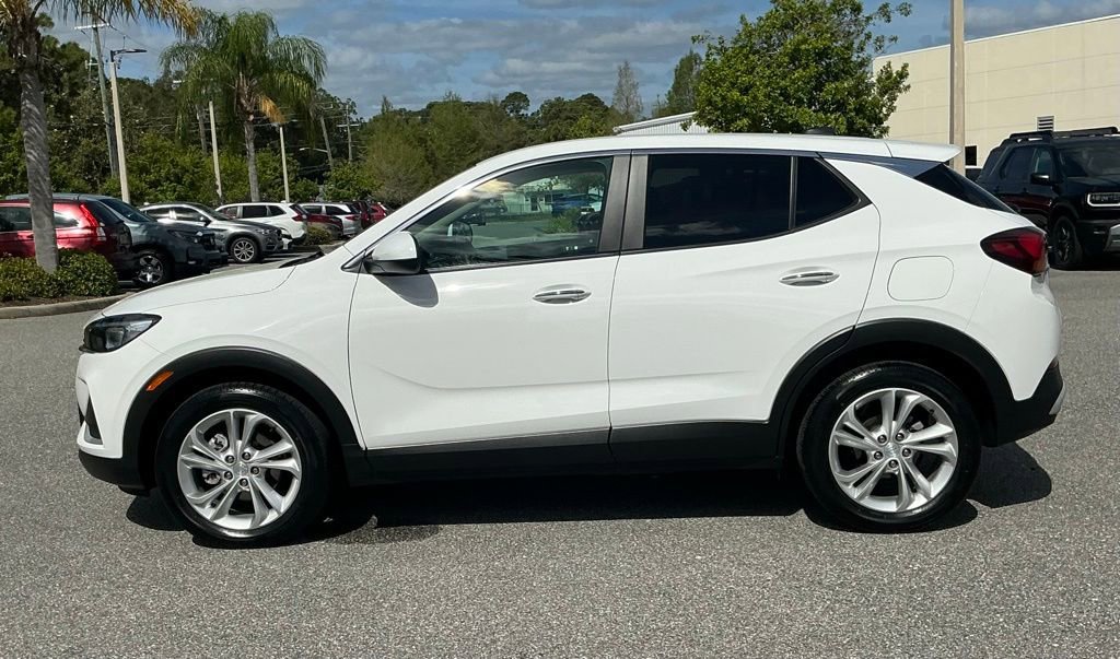 Used 2022 Buick Encore GX Preferred w/ Cold Weather Comfort Package image 3