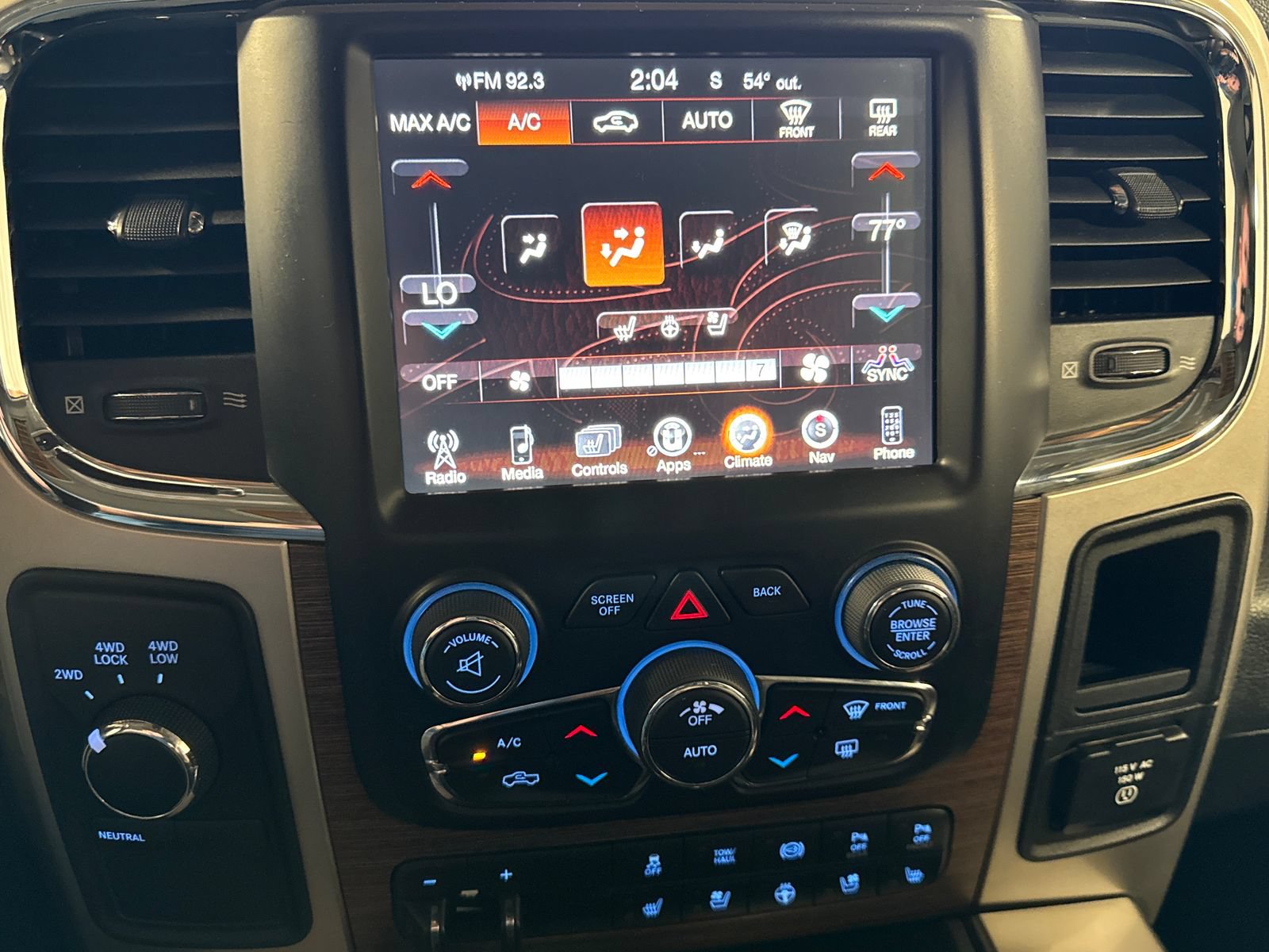 Used 2017 RAM 2500 Laramie w/ Convenience Group AWD/4WD image 23
