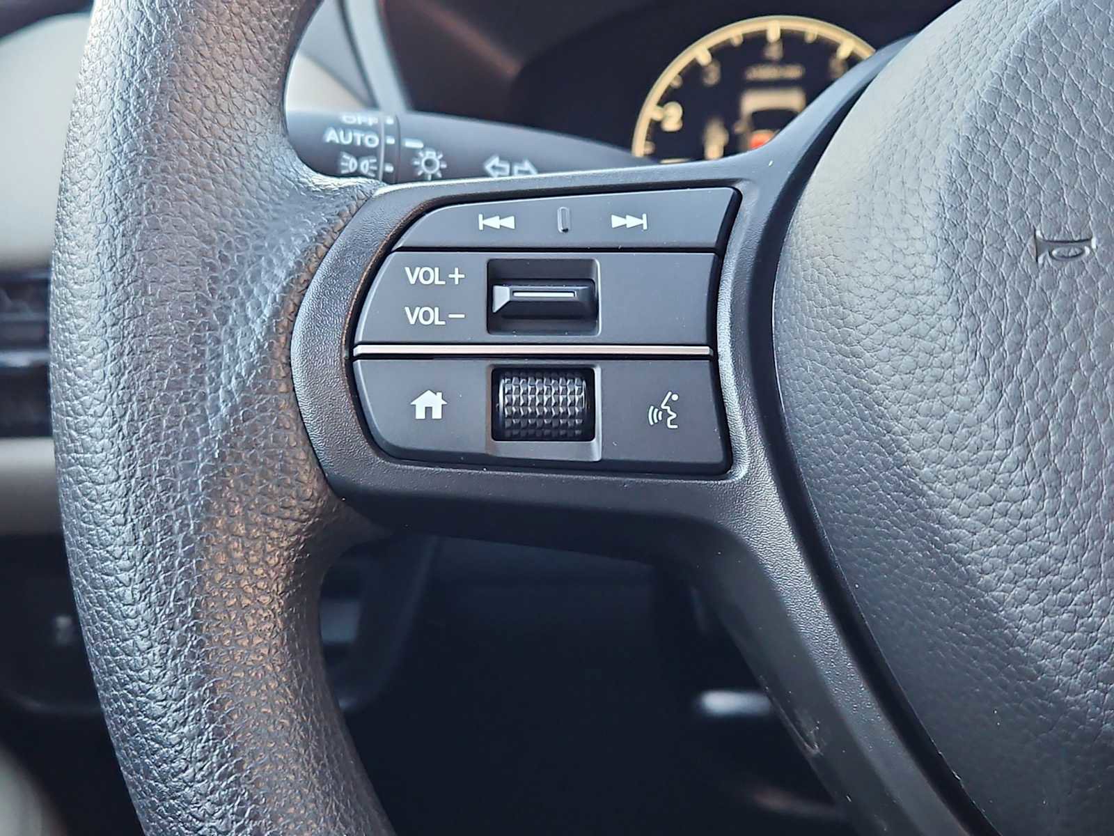 New 2026 Honda HR-V LX image 11