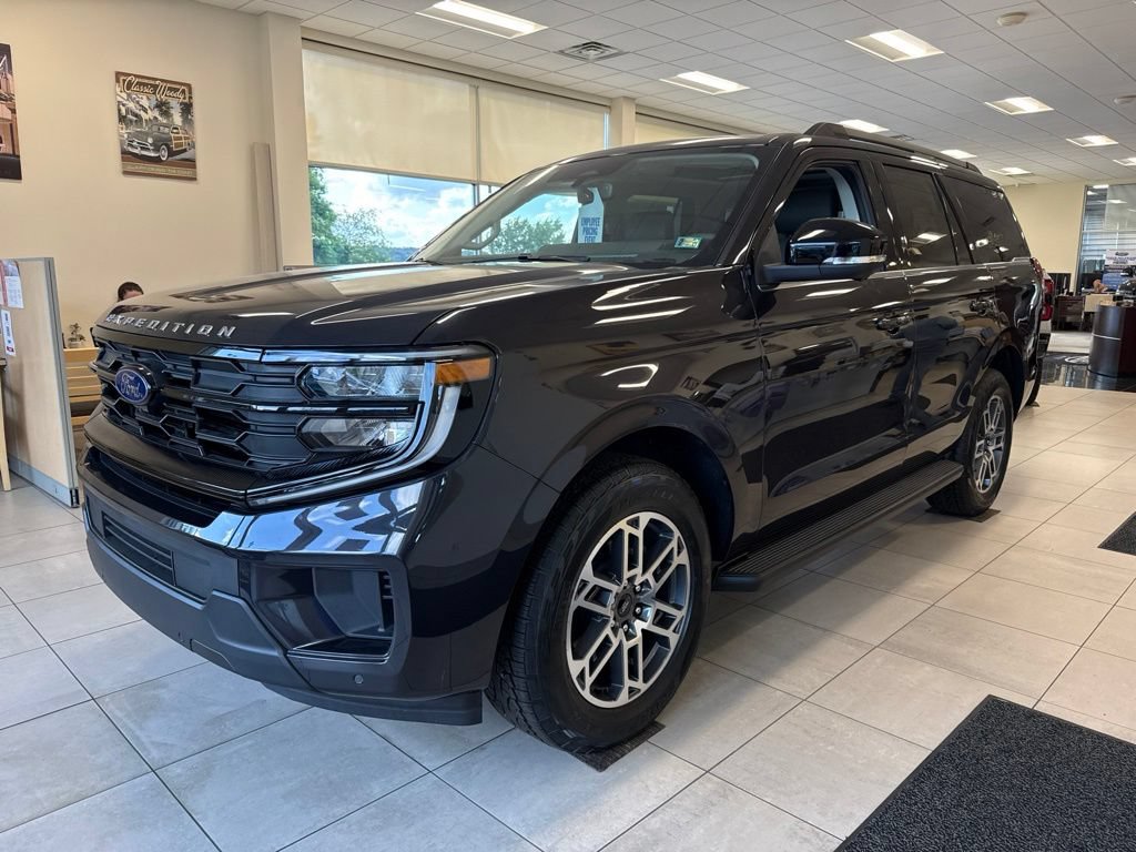 New 2026 Ford Expedition Active AWD/4WD image 3