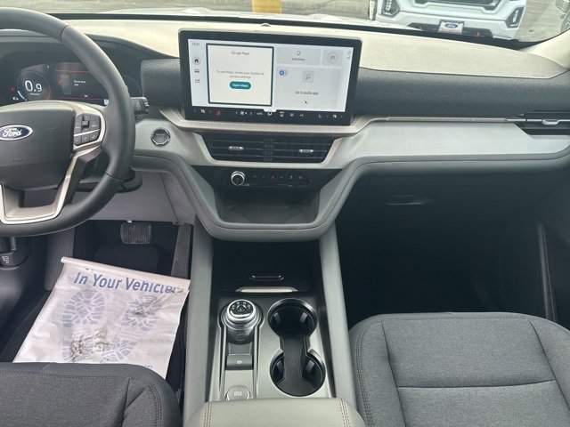 Used 2025 Ford Explorer Active image 12