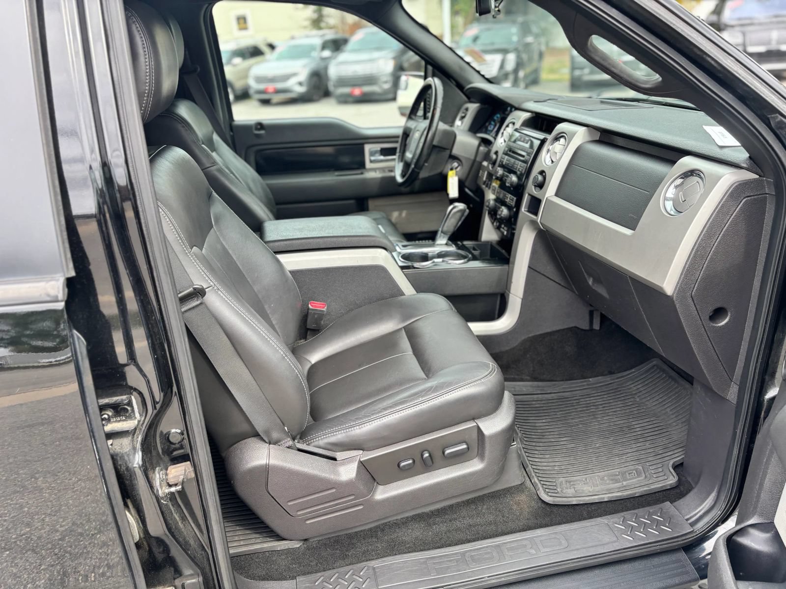 Used 2011 Ford F150 FX4 w/ FX Luxury Pkg AWD/4WD image 17