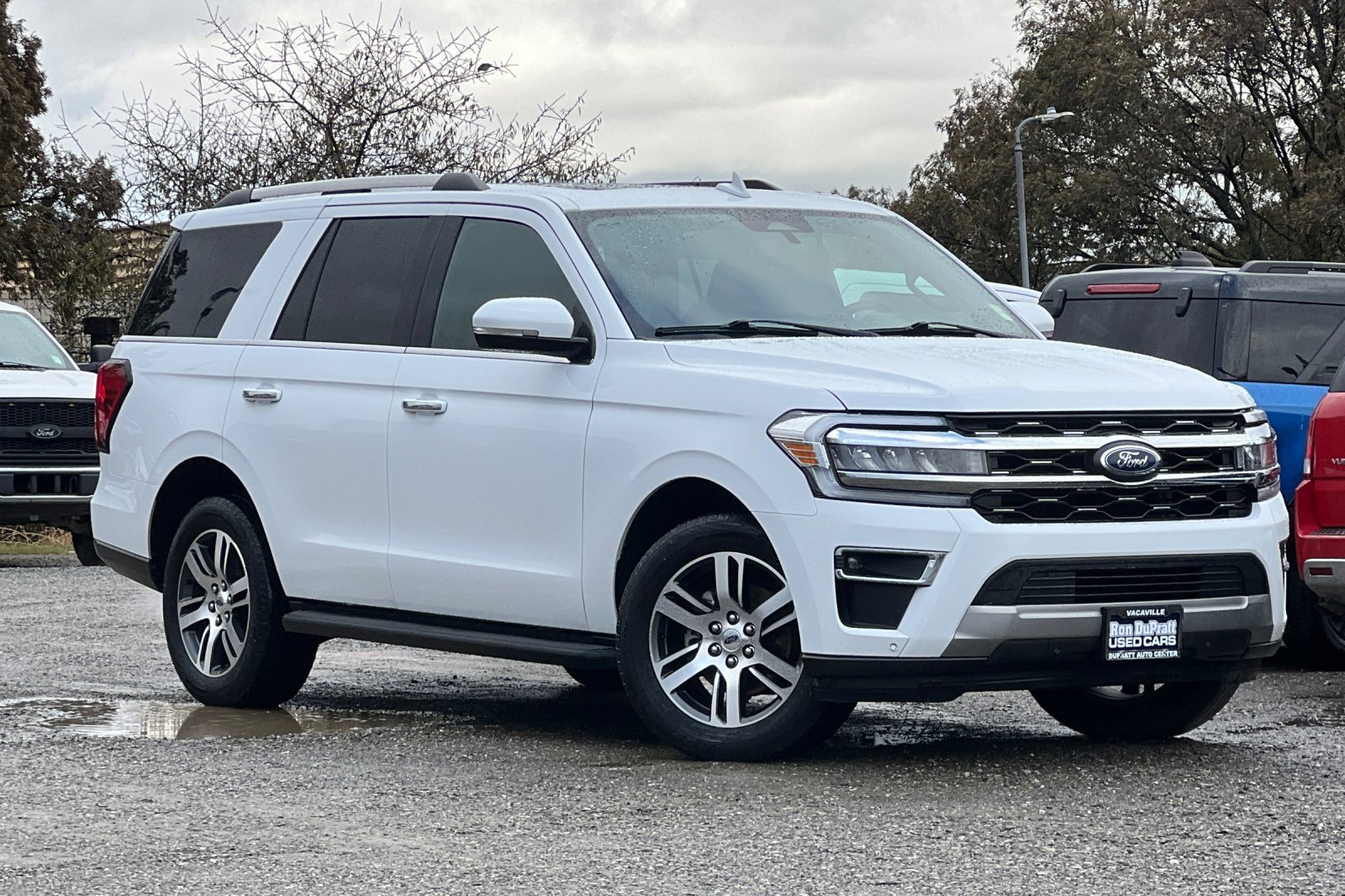 Certified 2024 Ford Expedition Limited image 2