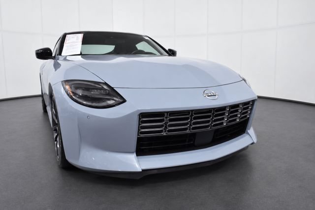 Certified 2024 Nissan Z Performance w/ Floor Mat Package RWD image 3