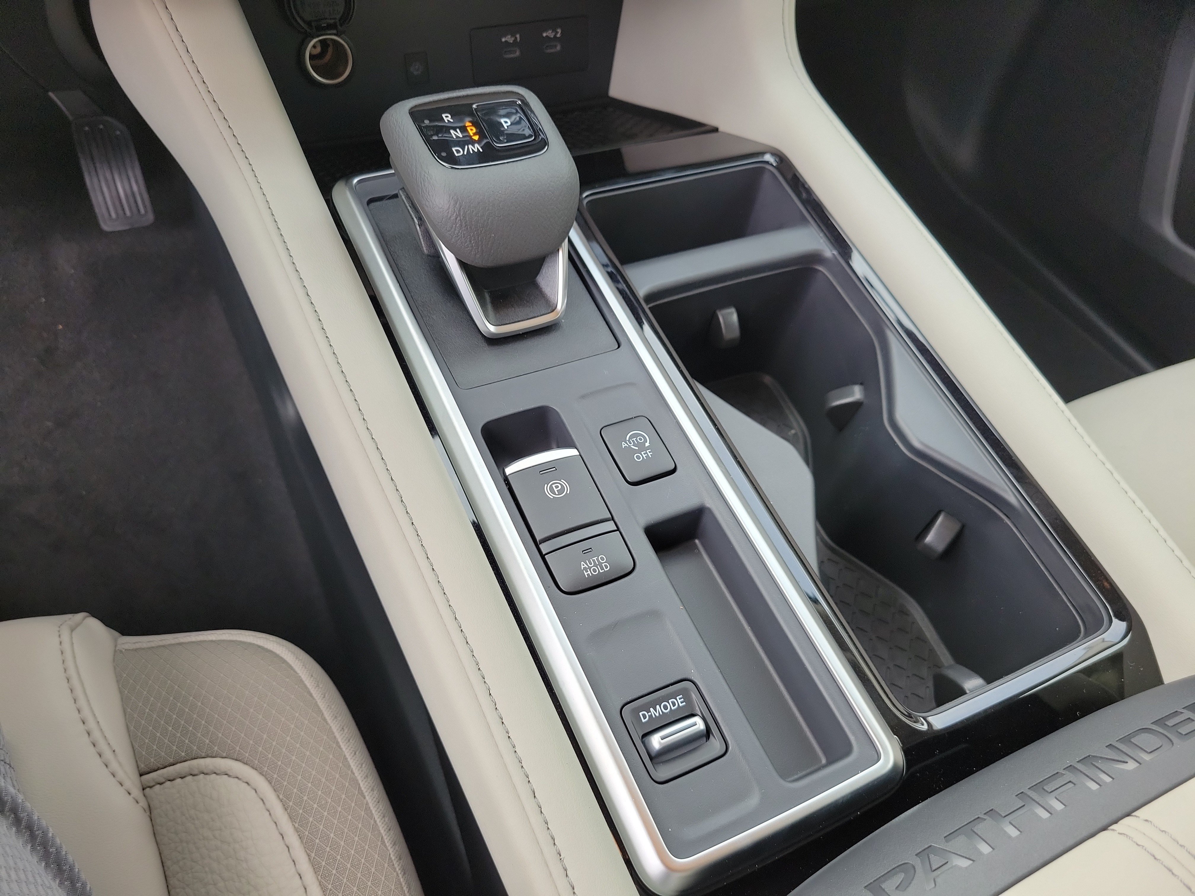 New 2026 Nissan Pathfinder SL w/ Cargo Package FWD image 19