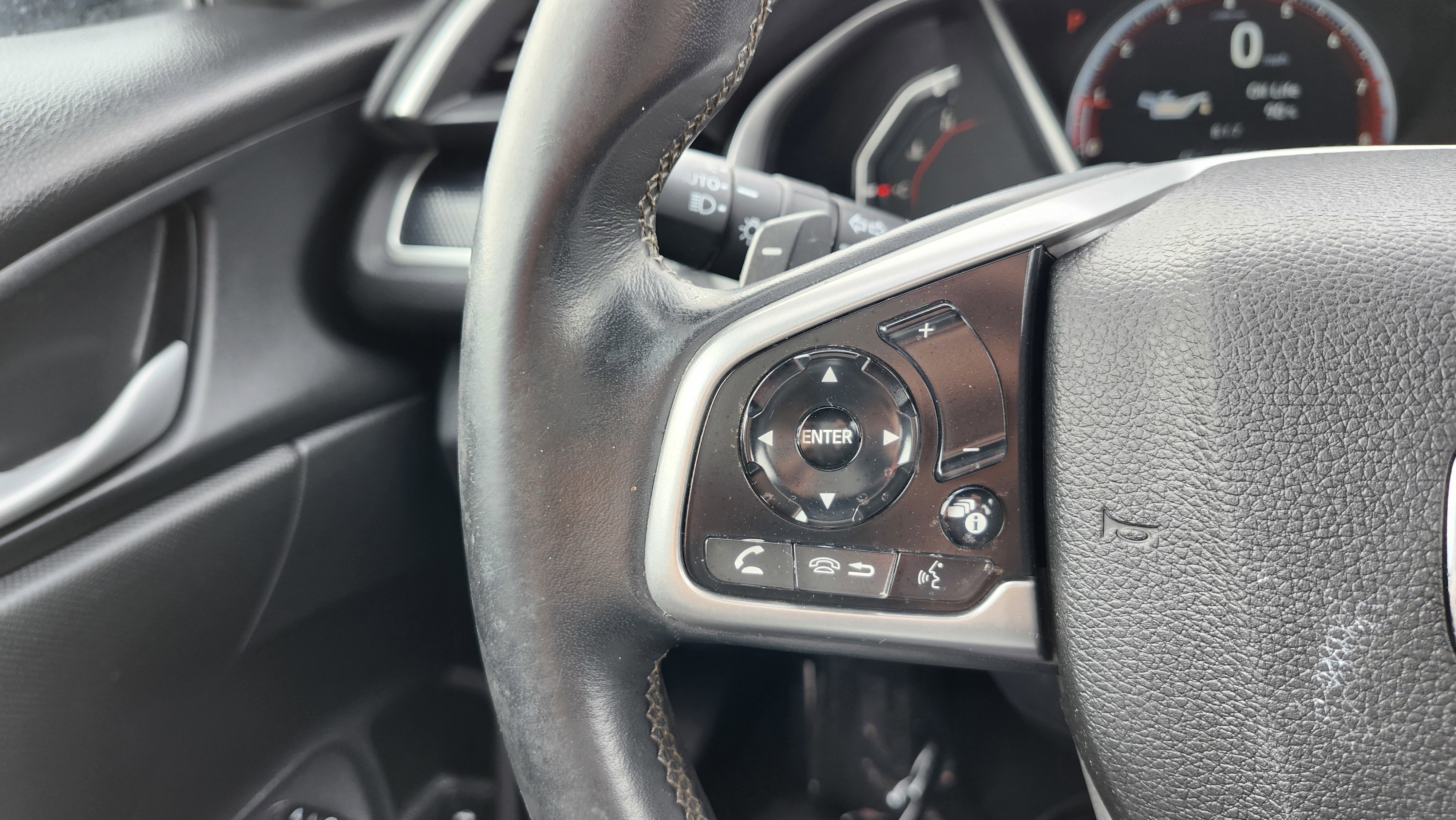 Used 2020 Honda Civic Sport image 32