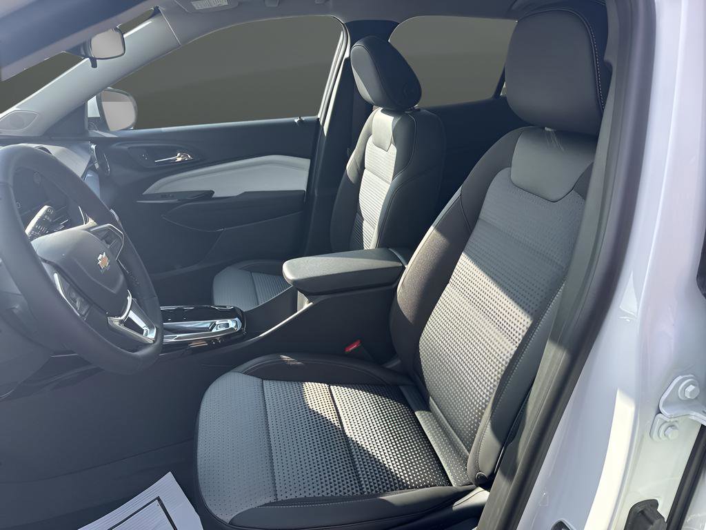 New 2026 Chevrolet Trax LT image 27