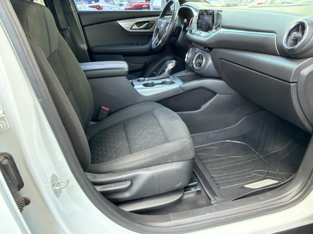 Used 2020 Chevrolet Blazer LT FWD image 13