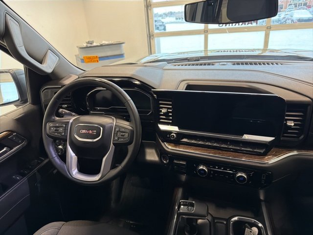 Used 2024 GMC Sierra 1500 Elevation w/ Preferred Package image 20