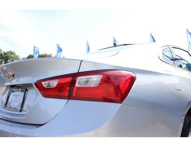 Used 2022 Chevrolet Malibu LS image 17
