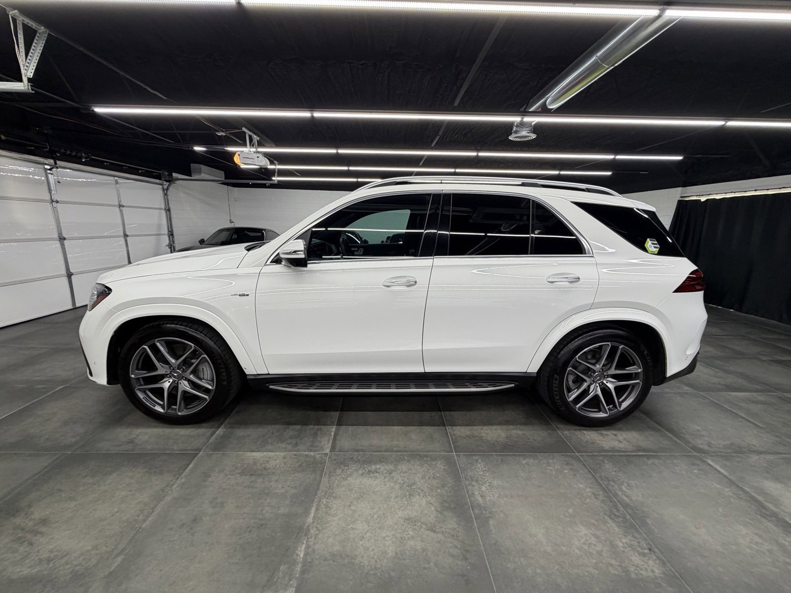 Used 2024 Mercedes-Benz GLE 53 AMG 4MATIC image 3