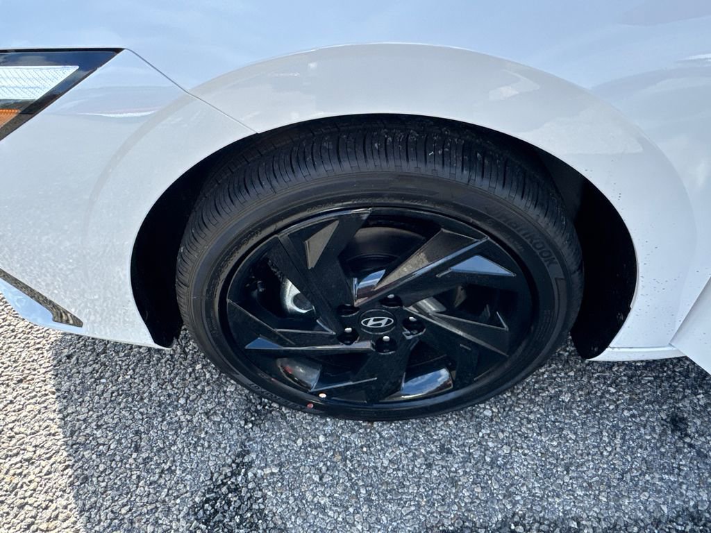 New 2026 Hyundai Elantra SEL Sport image 22