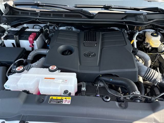 Used 2023 Toyota Tundra SR AWD/4WD image 26