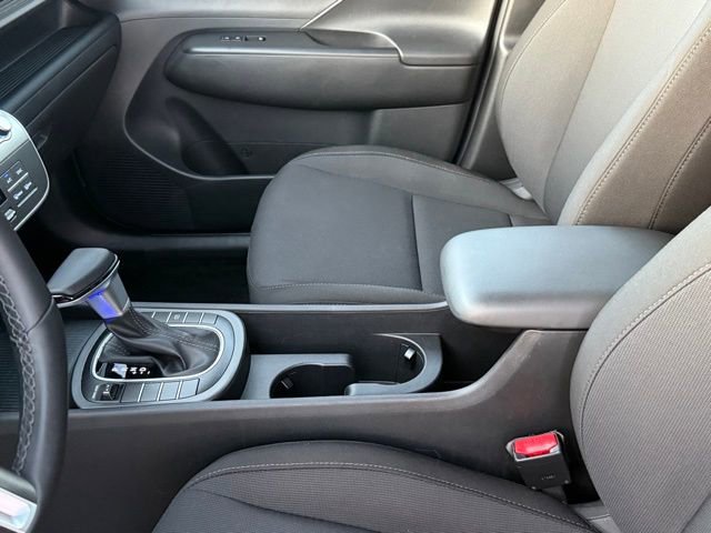 Used 2025 Hyundai Kona SEL image 24