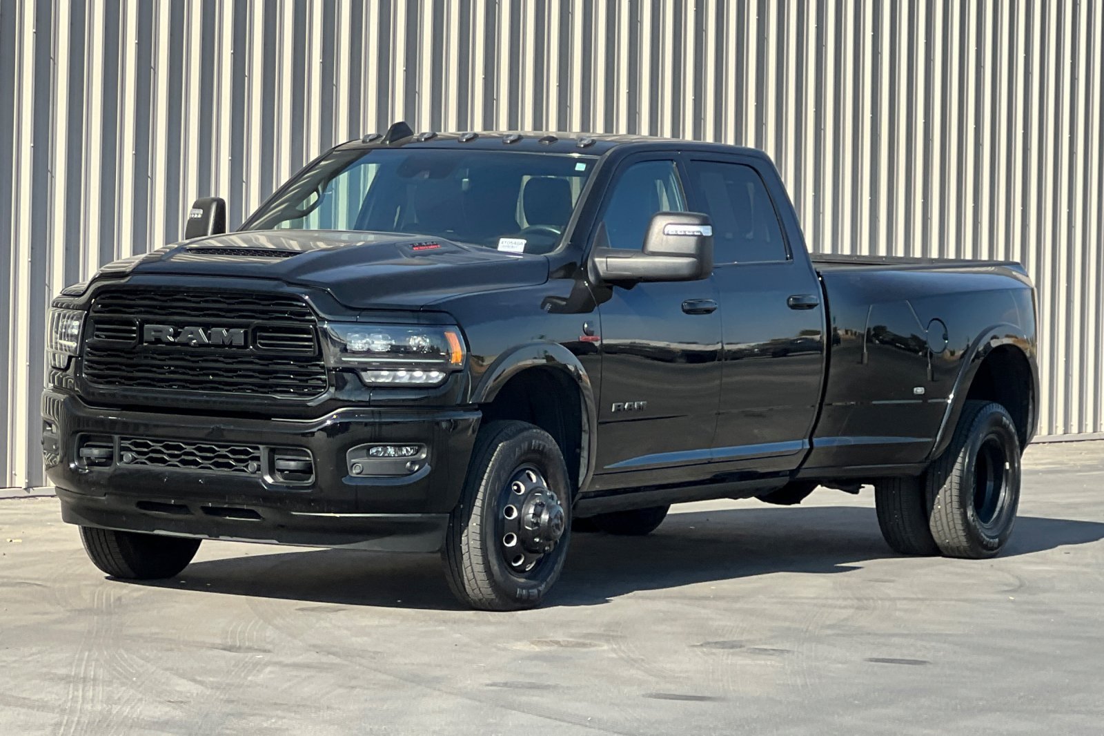 Used 2024 RAM 3500 Limited w/ Night Edition AWD/4WD image 11